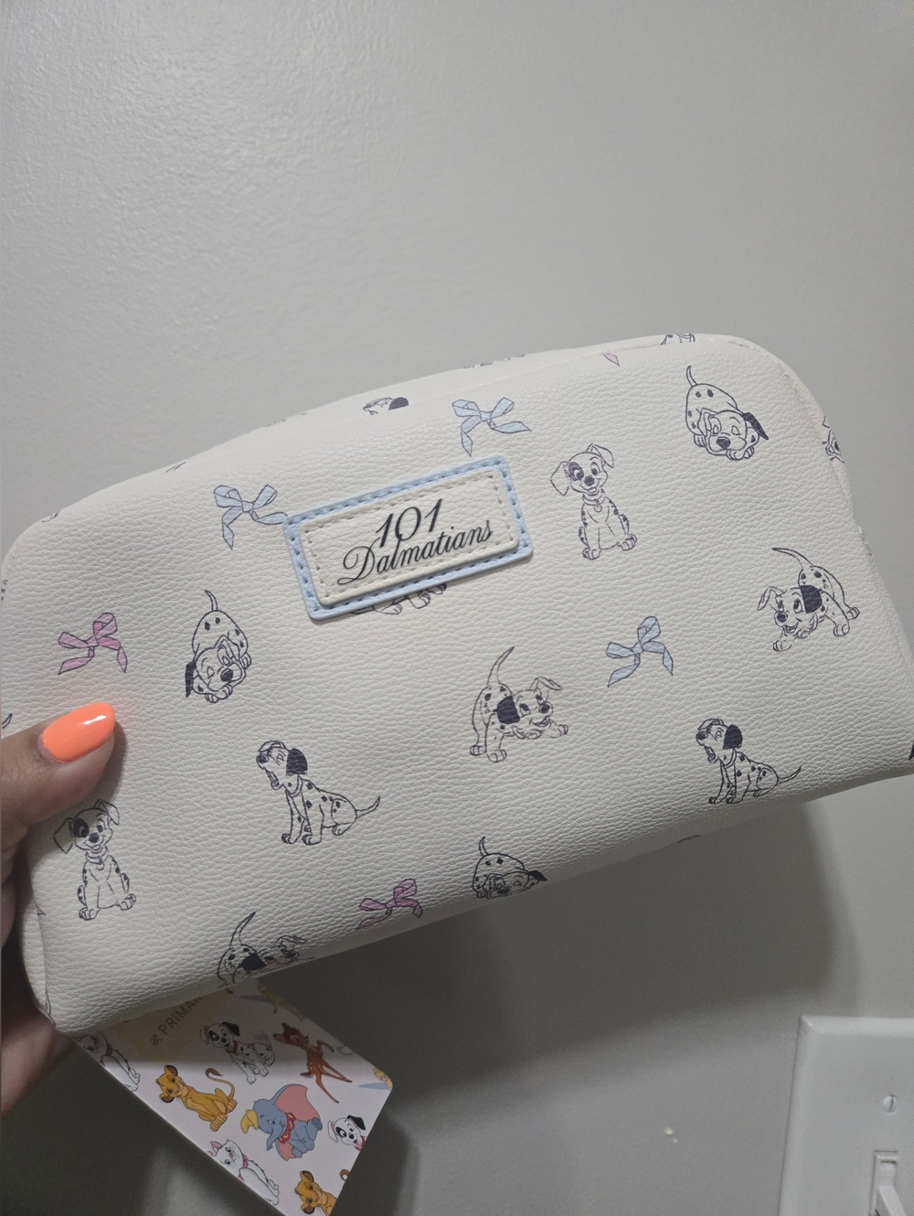 Disney 101 Dalmatians Cream Cosmetic Bag with Pink & Blue Bows - Picture 5 of 8